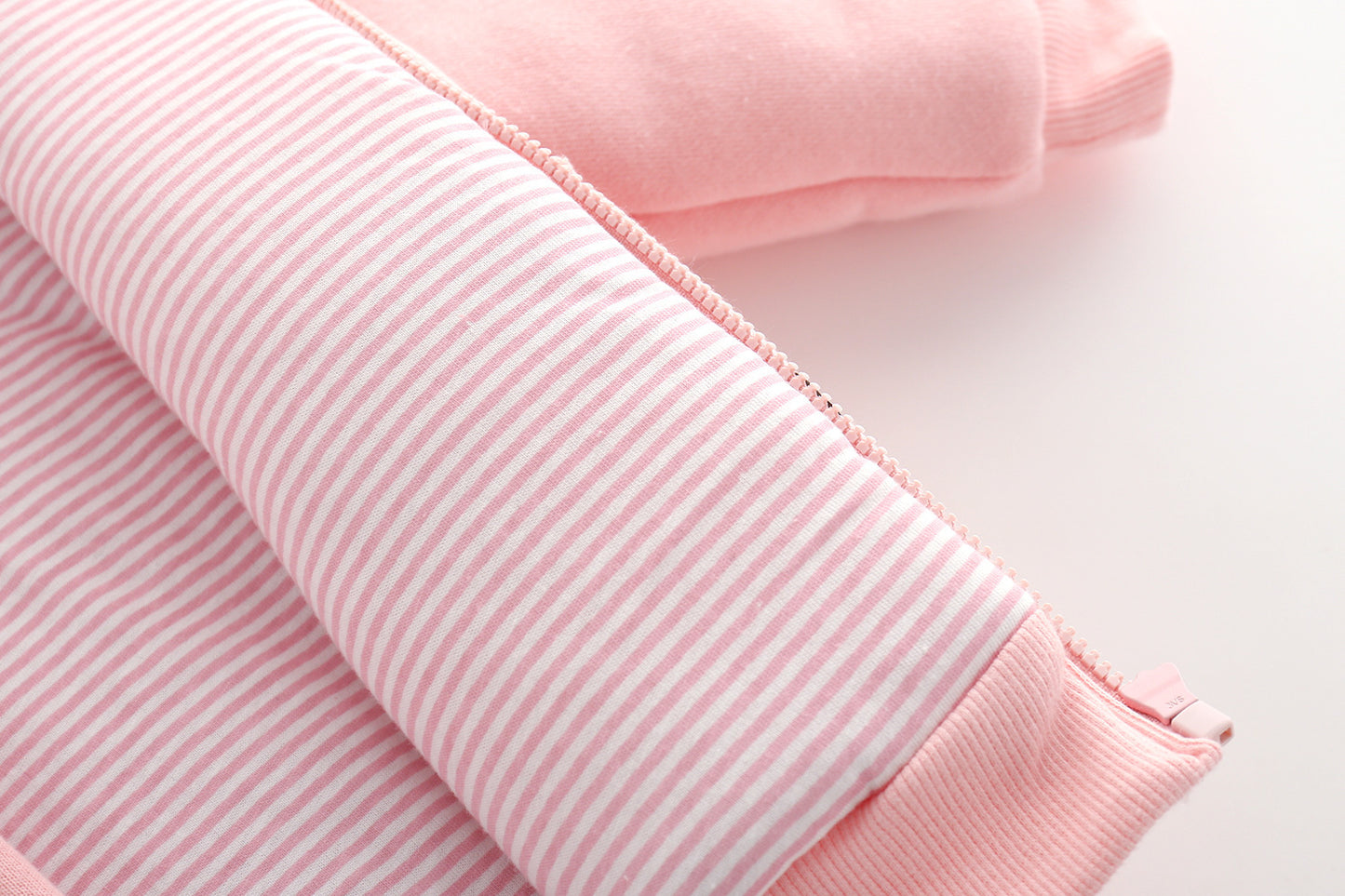 Süße rosa Baby Kapuzenjacke
