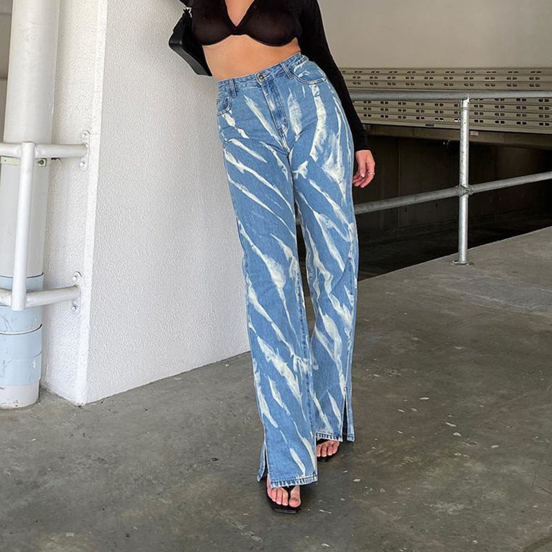 Jeans mit Graffiti-Print