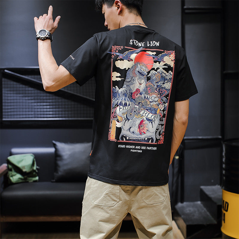 T-Shirt mit „Stone Lion“-Print