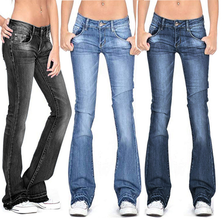Jeans mit ausgestelltem Bein
