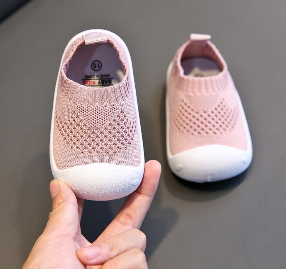 Zapatos para bebés y niños pequeños suaves