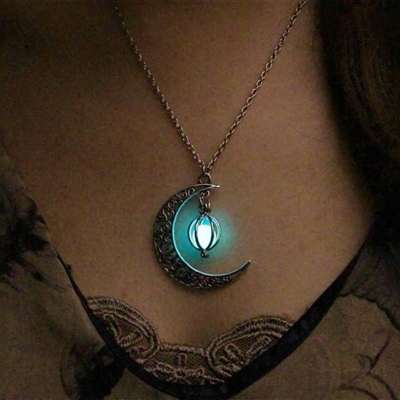 Fashion Moon Natural Glowing Stone Necklace