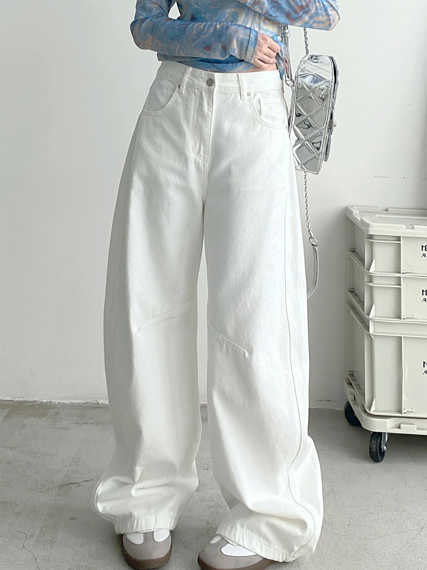 Straight Jeans With Loose Wide-leg