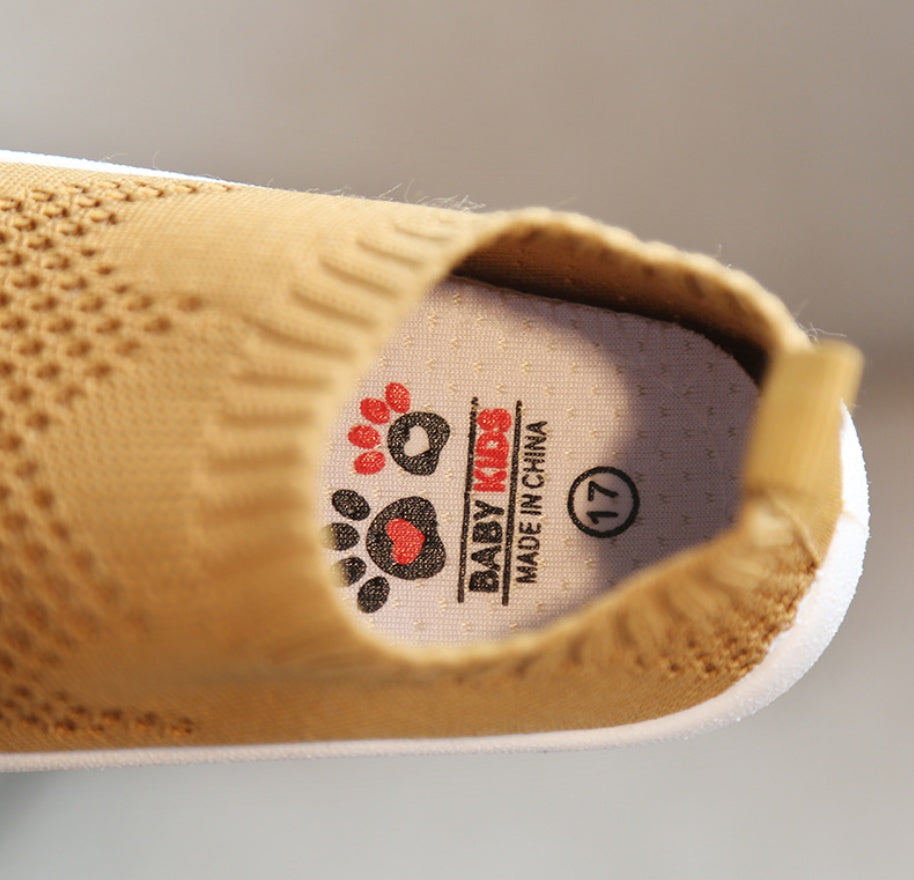 Zapatos para bebés y niños pequeños suaves