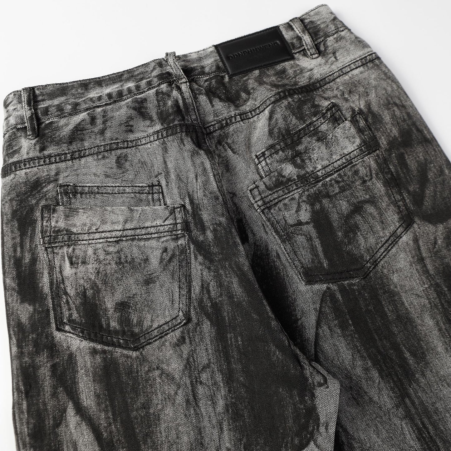 Personalisierte Jeanshose aus Split-Wash-Denim