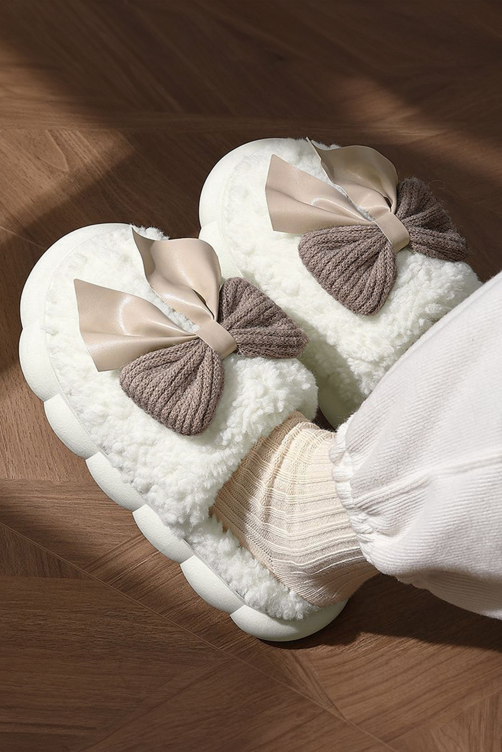 White Contrast Bowknot Slippers