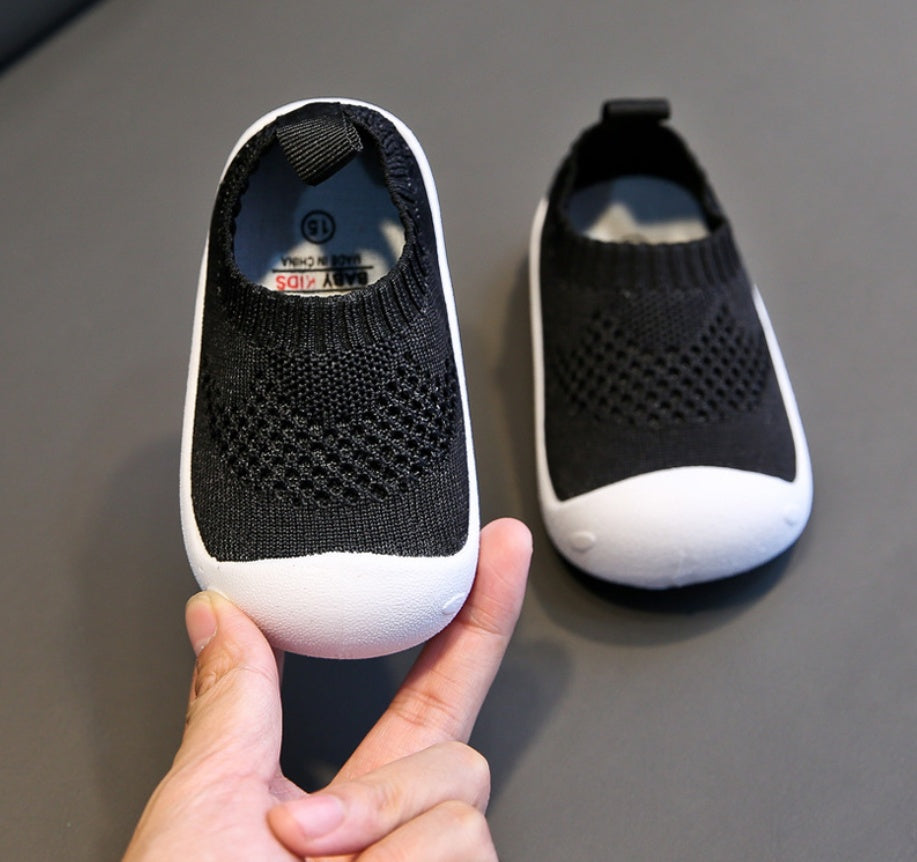 Zapatos para bebés y niños pequeños suaves
