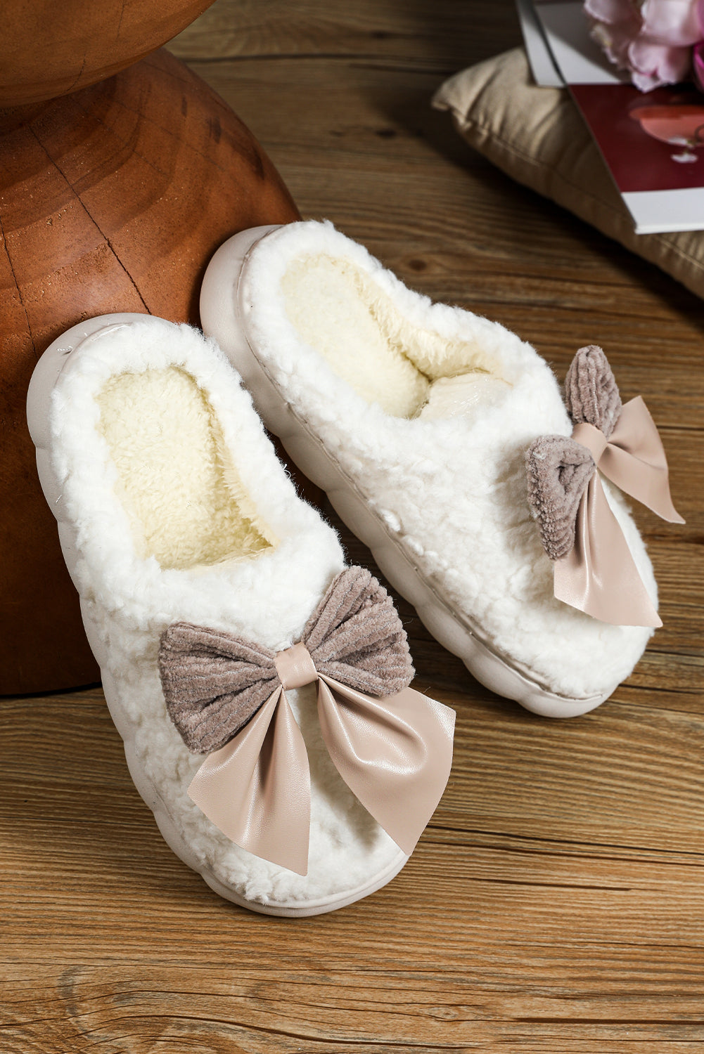 White Contrast Bowknot Slippers