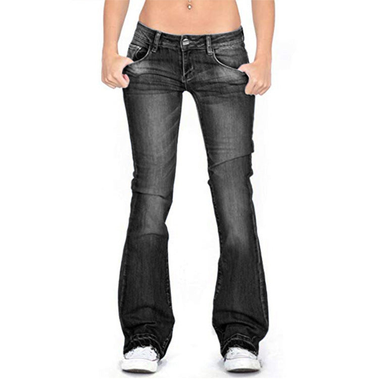 Jeans mit ausgestelltem Bein