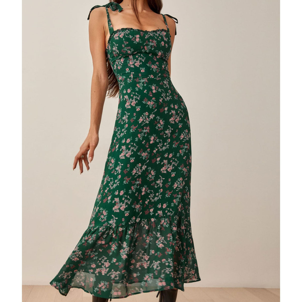 Langes Sling-Kleid aus Porzellan