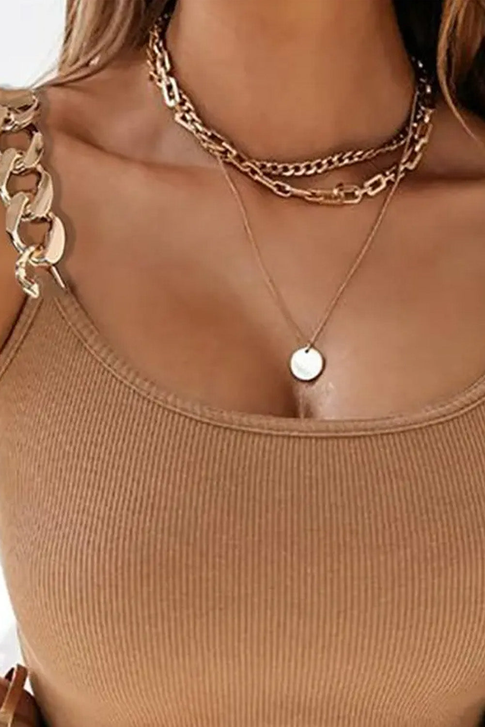 Tanktop mit Kettenriemen in Braun und Gold