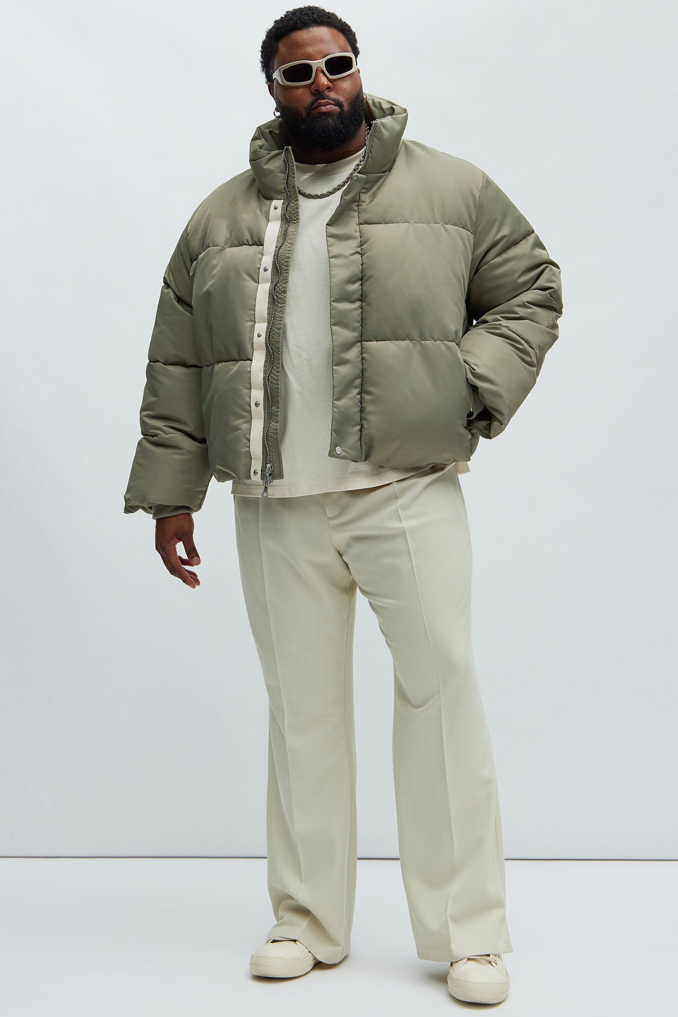 https://cdn.shopify.com/s/files/1/0293/9277/files/01-03-24_S8_68_ZDF01O340052_Olive_P_CZ_PC_14-20-15_PLUS_30926_CM.jpg?v=1704921893