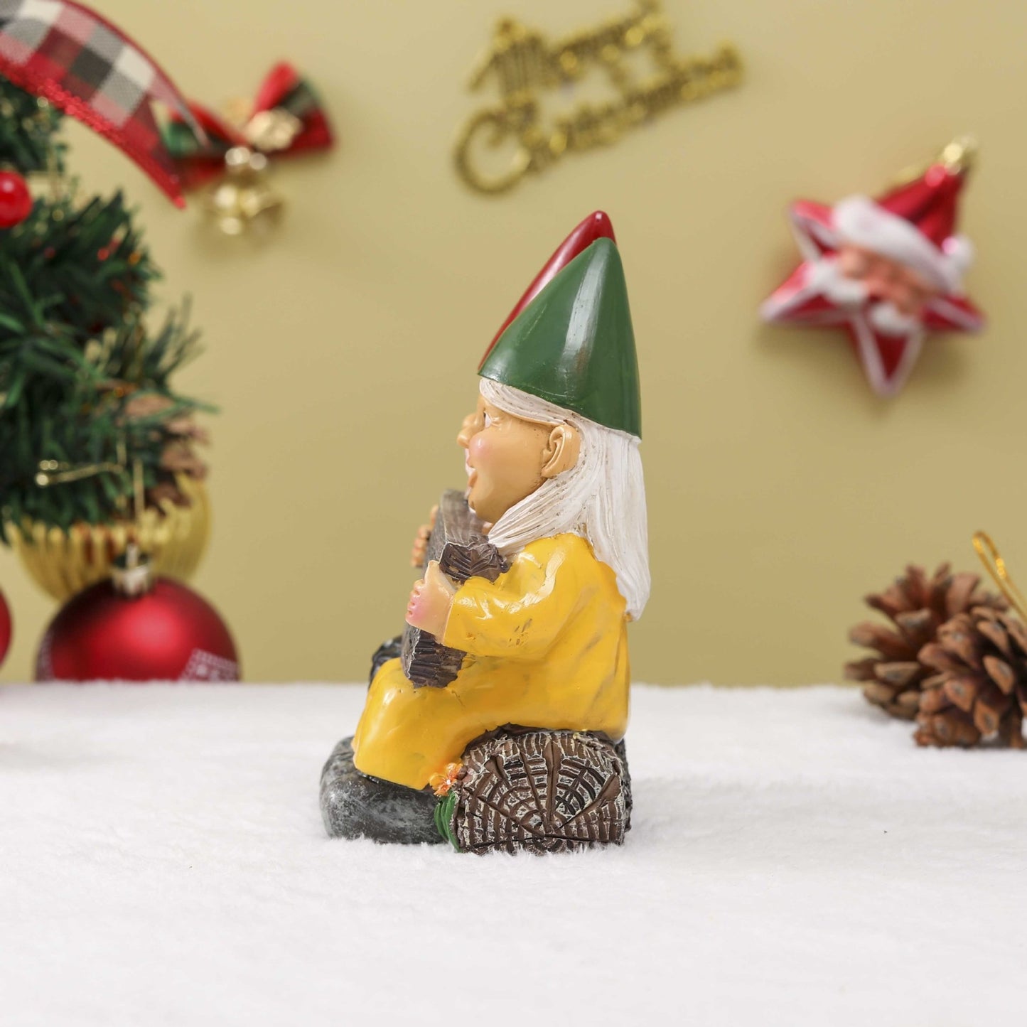 Couple Embracing Love Small Decoration Resin