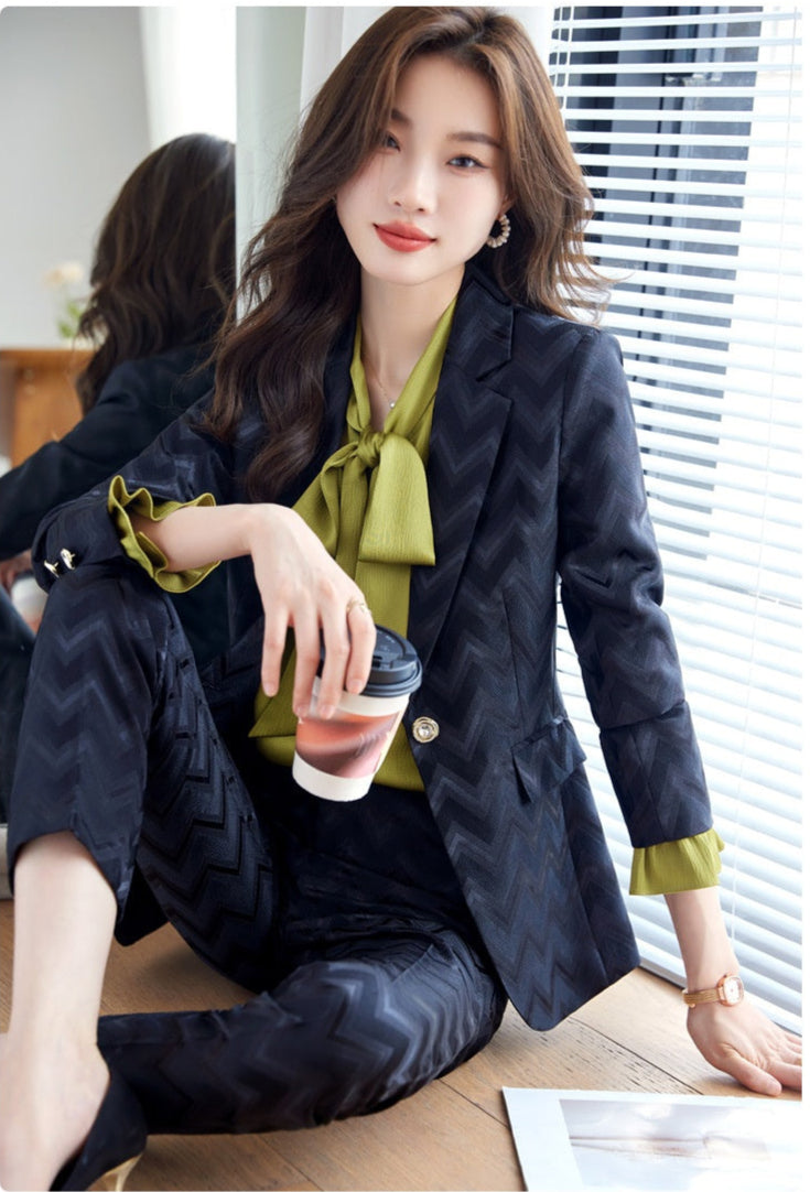 Symmetrical Pattern Olive Women's Suit