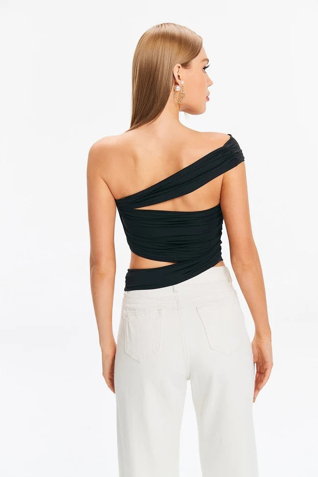 Oblique Shoulder Strap Tank Tops