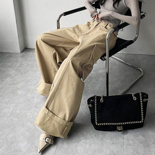 Khakifarbene Hose mit geradem Bein